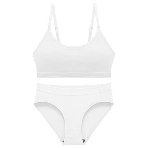 Ensemble de sport OEM personnalisé pour femme, nouveau, sans couture, respirant, rembourré, sans armatures, uni, séchage rapide, avec culotte bikini, pour adultes, teinture unie - Product Image 5