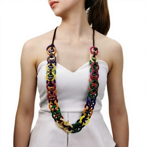 Collier long en coquille de noix de coco multicolore fait à la main ORIGINAL, pendentif en corde bohème, bijoux ethniques rétro pour femmes - Product Image 3