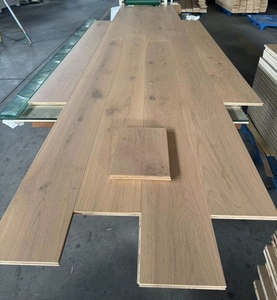 Suelo de Madera de Roble Europeo de Ingeniería de 3/4 Pulgadas, 2200mm, con Sistema de Lengüeta y Ranura, para Interiores - Product Image 2