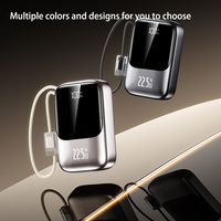 20000mAh PVC/Kunststoff Mini Powerbank mit Eingebautem Kabel PD22.5W LED-Anzeige Halterung Schnelles Laden für Outdoor-Nutzung Taschen-Notfallladegerät