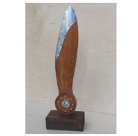 Hélice d'avion Demi-hélice en bois faite à la main sur un support Récompense de pilote Trophée d'hélice en bois