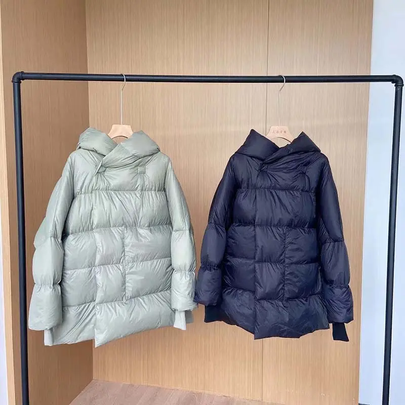 Jackets 2022 Winter Fashion Stylish Custom Design Hoodies Outerwear Feather Puff Down Bubble Coat Womens Puffer Jacket