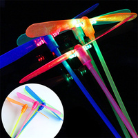 Jouets lumineux LED volants, libellule en bambou lumineuse, hélice en plastique à friction manuelle, électronique, cadeau pas cher pour enfants, décoration de fête