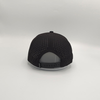 Casquette de golf imperméable personnalisée OEM à 5 panneaux pour hommes et femmes, perforée, découpée au laser, pour le sport en plein air, vente en gros