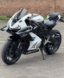 Motocicleta Deportiva de Gasolina Moto 675SR, 675cc, 70KW, Tres Cilindros, Refrigerada por Agua, Más de 180 km/h, Motor de 675cc - Product Image 3