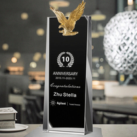 Offre Spéciale Trophée d'Excellence Executive 3D Gravé au Laser Poli Eagle Crystal Service Awards for Employees Other Crystal Crafts