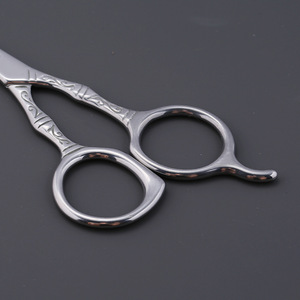 Tondeuses à poils de nez transfrontalières en acier inoxydable à pointe ronde, ciseaux en forme de pêche, tondeuses à barbe, ciseaux à embosser - Product Image 4