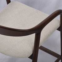 Tabourets de bar modernes en bois massif de style nordique, chaises de bar à comptoir en noyer massif avec coussin de siège et repose-pieds pour îlot de cuisine