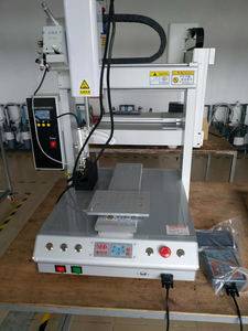 LED tre quattro a testa singola doppia stazione con macchina rotante di saldatura stagno varie teste di lampada e schede PCB - Product Image 3