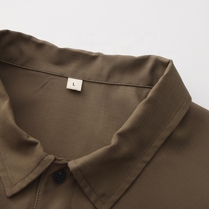 Trung Quốc Bán Buôn Tùy Chỉnh Upf 50 Nhanh Chóng Khô Dài Tay Áo Sọc Nâu Nút 100% Polyester Nút Xuống Câu Cá Áo Sơ Mi Với Túi - Product Image 3