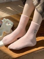 2025 Herbst-und Winters ocken für Frauen Nerz Samt Mid-Tube Socken Plus Samt Dick Warme Süße Katze Sleep Home Confinement Socken