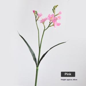 ดอกโฮสต้าและฟรีเซียประดิษฐ์สัมผัสเหมือนจริง ให้ความชุ่มชื้น สำหรับตกแต่งบ้าน - Product Image 6