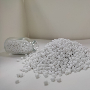 Masterbatch de remplissage PE pour applications d'extrusion – Fournisseur en vrac de remplissage plastique haute performance pour tuyaux et films - Product Image 1