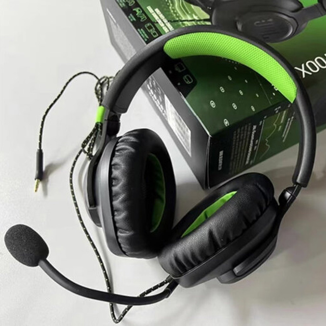 Quantum 100X Wired Over Ear Gaming Headphones with Mic