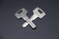 FAV1D Ébauche de clé en laiton nickelé, lame non taillée, trou rectangulaire, pour serrure de porte, vente en gros