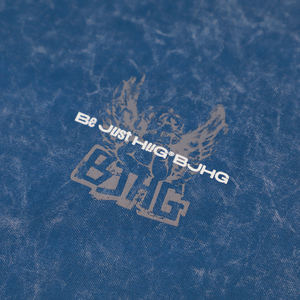 Ropa de calle de peso pesado Camiseta lavada con logotipo e imagen Camisetas de algodón de gran tamaño personalizadas para hombres Camisetas estampadas para hombres - Product Image 3