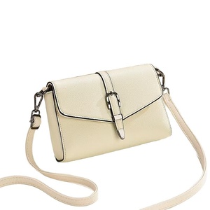 Casual <b>Small</b> Square PU <b>Handbag</b> Exquisite Solid Color Compact All-Match Single-Shoulder Commuting Travel Crossbody Winter Metal - Product Image 5