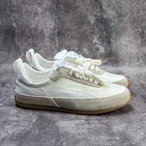 รองเท้าลำลองดีไซน์เนอร์ที่มีการตกแต่งแบบแพทช์เวิร์คและดีไซน์สีตัดกัน เหมาะสำหรับทั้งผู้ชายและผู้หญิงในกิจกรรมกลางแจ้ง - Product Image 4