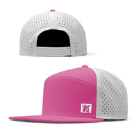 Gorra Snapback Rosa Estilo ML con Logotipo de Silicona Personalizado, Tela Impermeable Nivel 5, Flotante, Modelo para Mujer