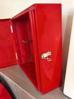 Armoire de rangement pour enrouleur de tuyau d'incendie Jinkai avec serrure, en acier au carbone, flexible, recyclable, durable, personnalisable, équipement de protection incendie