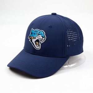 Gorra de Béisbol OEM de Poliéster con Estructura Frontal Rígida, Orificios Láser, Logos Bordados, Visera Plana, Gorra Personalizada de Estilo Urbano - Product Image 2