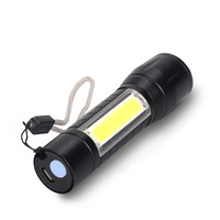 Lampe torche LED rechargeable portable avec zoom, lampe de poche XPE, lanterne, 3 modes d'éclairage, lampe de camping, mini lampe torche LED