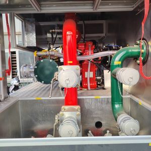 Nouveau <span class=keywords><strong>camion</strong></span>-citerne à mousse avec canon à eau haute pression pour usine pétrochimique 12cbm 4x2 Euro 3/4/5 Diesel 1SUZU - Product Image 6