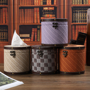 กล่องกระดาษทิชชูทรงกลม Mystic Arts รุ่น 4230B สไตล์หนังคลาสสิก สำหรับใช้ในบ้าน รถยนต์ ห้องน้ำ ห้องนั่งเล่น - Product Image 1