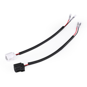Adaptadores de Señal de Giro de 2 Cables, Conector Plug&Play, Compatibles con <span class=keywords><strong>Yamaha</strong></span> <span class=keywords><strong>MT</strong></span>-25 <span class=keywords><strong>MT</strong></span>-<span class=keywords><strong>03</strong></span> <span class=keywords><strong>MT</strong></span>-10 <span class=keywords><strong>Tracer</strong></span> 7 <span class=keywords><strong>Tracer</strong></span> 9 XSR700 YZF R6 R1 R7 - Product Image 1