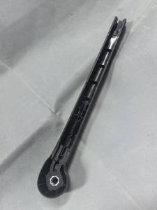 Bras d'<span class=keywords><strong>essuie</strong></span>-<span class=keywords><strong>glace</strong></span> <span class=keywords><strong>arrière</strong></span> 5NG955707A 5TD955707 pour VW Touran L Tiguan L, remplacement OE du bras d'<span class=keywords><strong>essuie</strong></span>-<span class=keywords><strong>glace</strong></span> <span class=keywords><strong>arrière</strong></span> - Product Image 2