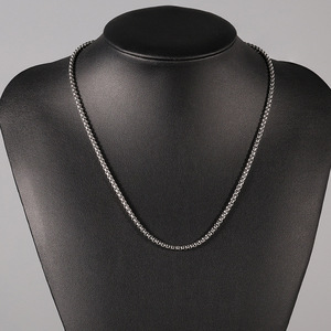 Collier carré en acier inoxydable avec perles pour femmes, en forme de U, cadeau, chaîne de bijoux tendance - Product Image 1