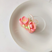 Yi Sugar vente en gros belle fleur de pêcher rose tulipe fleur pinces à cheveux petite Mini fleur en plastique griffe de cheveux embrayages accessoires