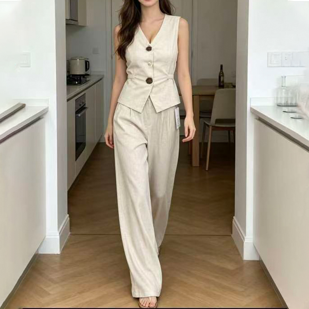 Large Quantity Wholesale of 2026 Summer Best-selling Jacket and Sleeveless Pants Women's Set