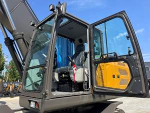 <span class=keywords><strong>Mini</strong></span> <span class=keywords><strong>Excavadora</strong></span> Multifuncional con Ruedas para Realizar Operaciones Eficientes de Carga, Descarga, Apilamiento y Mezcla de Materiales - Product Image 5