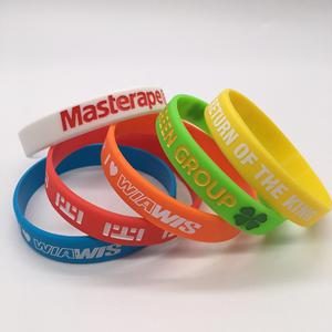 Bracelets en silicone écologiques pour promotions - Bracelets en caoutchouc personnalisés en gros pour événements et équipes sportives - Product Image 1