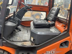 รถยกดีเซลขนาดเล็ก Heli FD30 มือสองขายดี 3 ตัน สภาพสมบูรณ์ ใช้งานได้ทันที รถยกพาเลทอัตโนมัติ นำเข้าจากญี่ปุ่นแท้ - Product Image 6