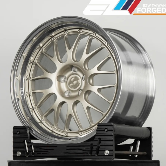 EZW Two-Piece 16-24 Inch Aluminum Alloy Deep Concave Style,6061-T6 Lightweight Custom PCD 5x112 5x114.3 5x120 Forged Wheels