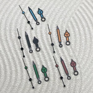 Accesorios para Relojes, Manecillas Multicolores con Borde Negro, Luminosas en Verde, Compatibles con Movimientos NH35, NH36 y 4R - Product Image 1