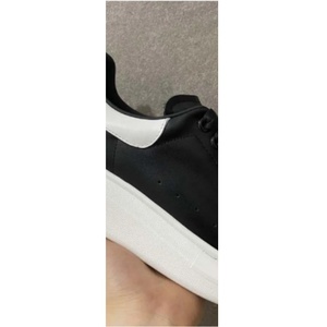 Baskets plateforme noires et blanches, chaussures décontractées en cuir à semelle épaisse pour hommes/femmes, chaussures de skate classiques contrastées noir et blanc - Product Image 2