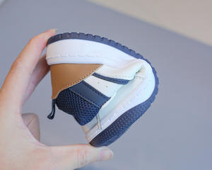 Chaussures décontractées pour enfants baskets de sport pour tout-petits à la mode en caoutchouc bébé garçons et filles école marche chaussures de conseil de mode pour filles - Product Image 4