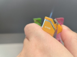 Encendedor de Cigarrillos de Metal de Lujo Personalizado, Encendedor de Chispa a Prueba de Viento con Diseño de la <span class=keywords><strong>Bandera</strong></span> de Cuba, Recargable con Butano y Duradero - Product Image 6