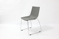 Chaise d'appoint empilable moderne en polypropylène avec base en chrome pour salle de formation