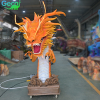 Dragon animatronique volant hautement réaliste, modèle de dragon chinois fait à la main pour aire de jeux, capable d'émettre de la fumée