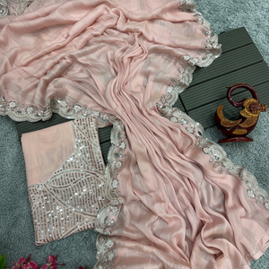 Sari de fiesta de diseñador con secuencia y trabajo de bordado para ocasiones de Club - Product Image 1