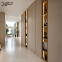 Meuble TV mural moderne de luxe sur mesure avec vitrine et éclairage LED pour salon de villa