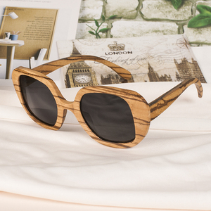 <span class=keywords><strong>Gafas</strong></span> de Sol de Madera Bobo Bird Unisex, Novedad de 2020, Logotipo Personalizado, Lentes de Alta Calidad, <span class=keywords><strong>Gafas</strong></span> Grises para <span class=keywords><strong>Hombre</strong></span> y Mujer - Product Image 2