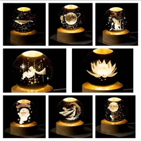 Base ronde en bois massif naturel avec boule de verre créative Coffret cadeau de vacances polyvalent Wholes Ale en stock