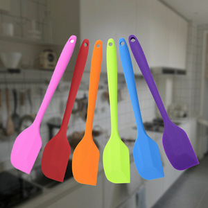 Large integrated <b>silicone</b> cake scraper, household butter spatula, mixing knife, <b>baking</b> tool, available for wholesale. - Product Image 2