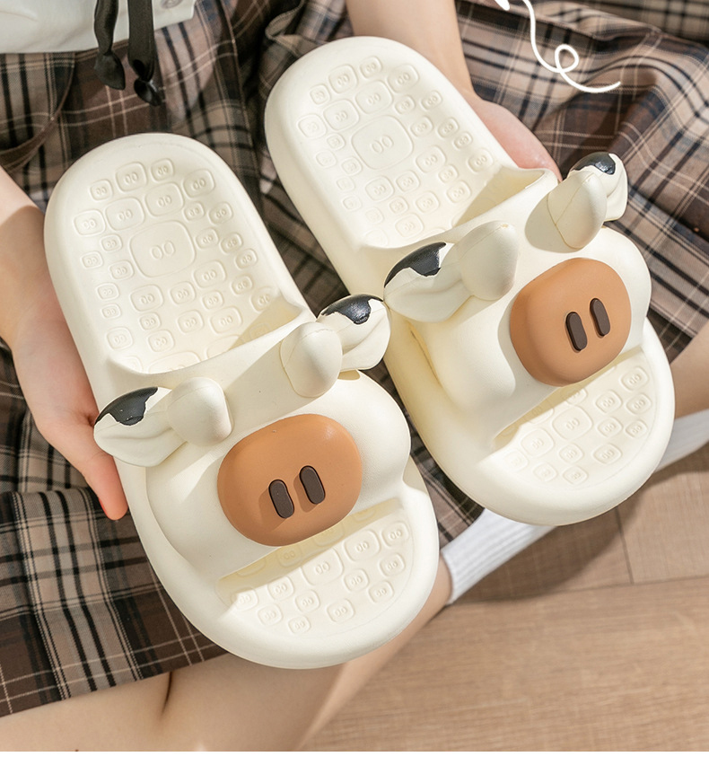 Popular Ladies Slides EVA Bathroom Breathable Slipper Footwear Cute Girls Cartoon Slippers