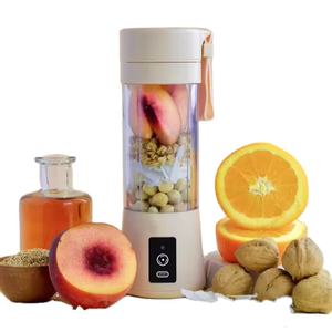 Centrifugeuse sans fil pour le sport, mini mixeur électrique à 6 lames portable pour smoothie, <span class=keywords><strong>shaker</strong></span> à protéines, meilleure vente en usine - Product Image 1